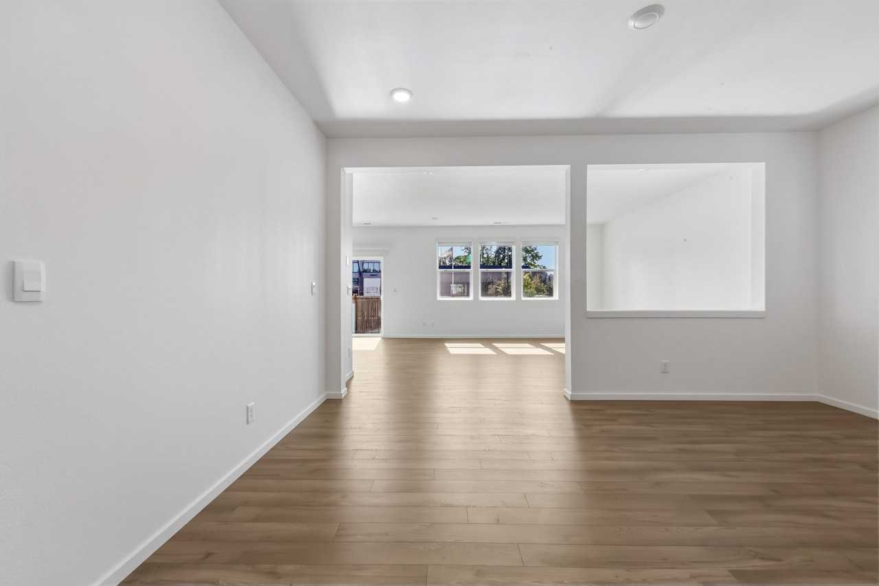 489 Cremini Loop Se - Photo 5 of 36