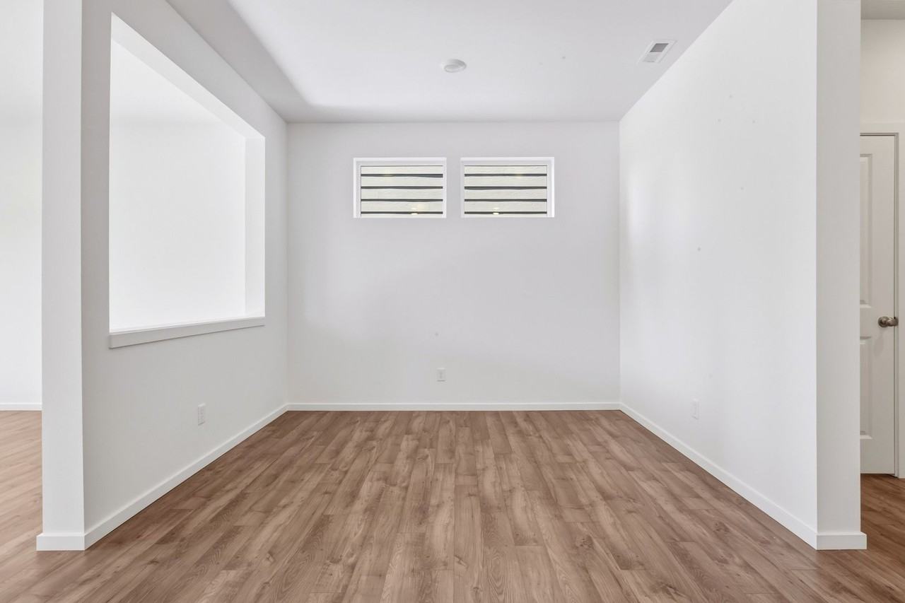 489 Cremini Loop Se - Photo 7 of 36