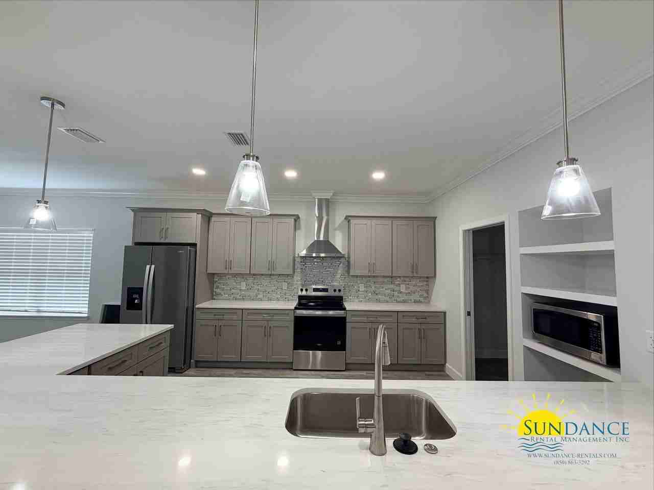 2150 Nina St - Photo 3 of 24