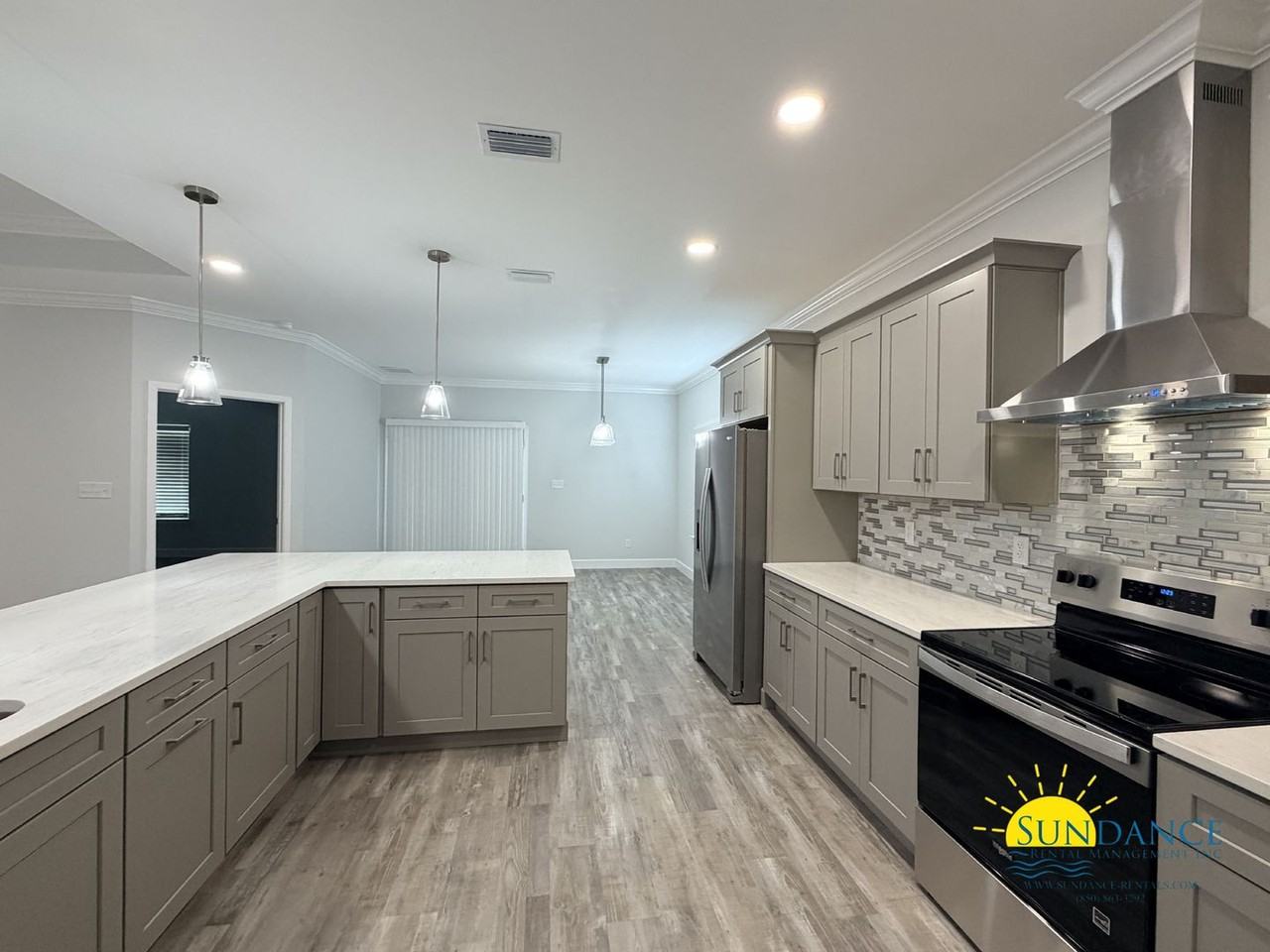 2150 Nina St - Photo 5 of 24