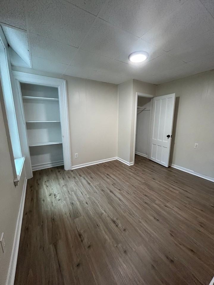 305 23rd St - Photo 3 of 15