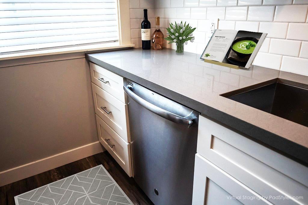 910 23rd Ave S #5 - Photo 4 of 10