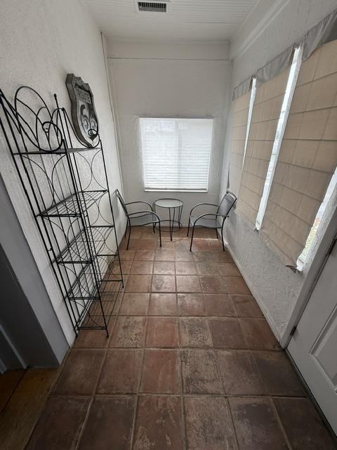 1820 Lomas Blvd Nw - Photo 2 of 9