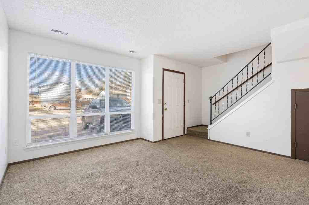 902 Hersinger Pl - Photo 3 of 12