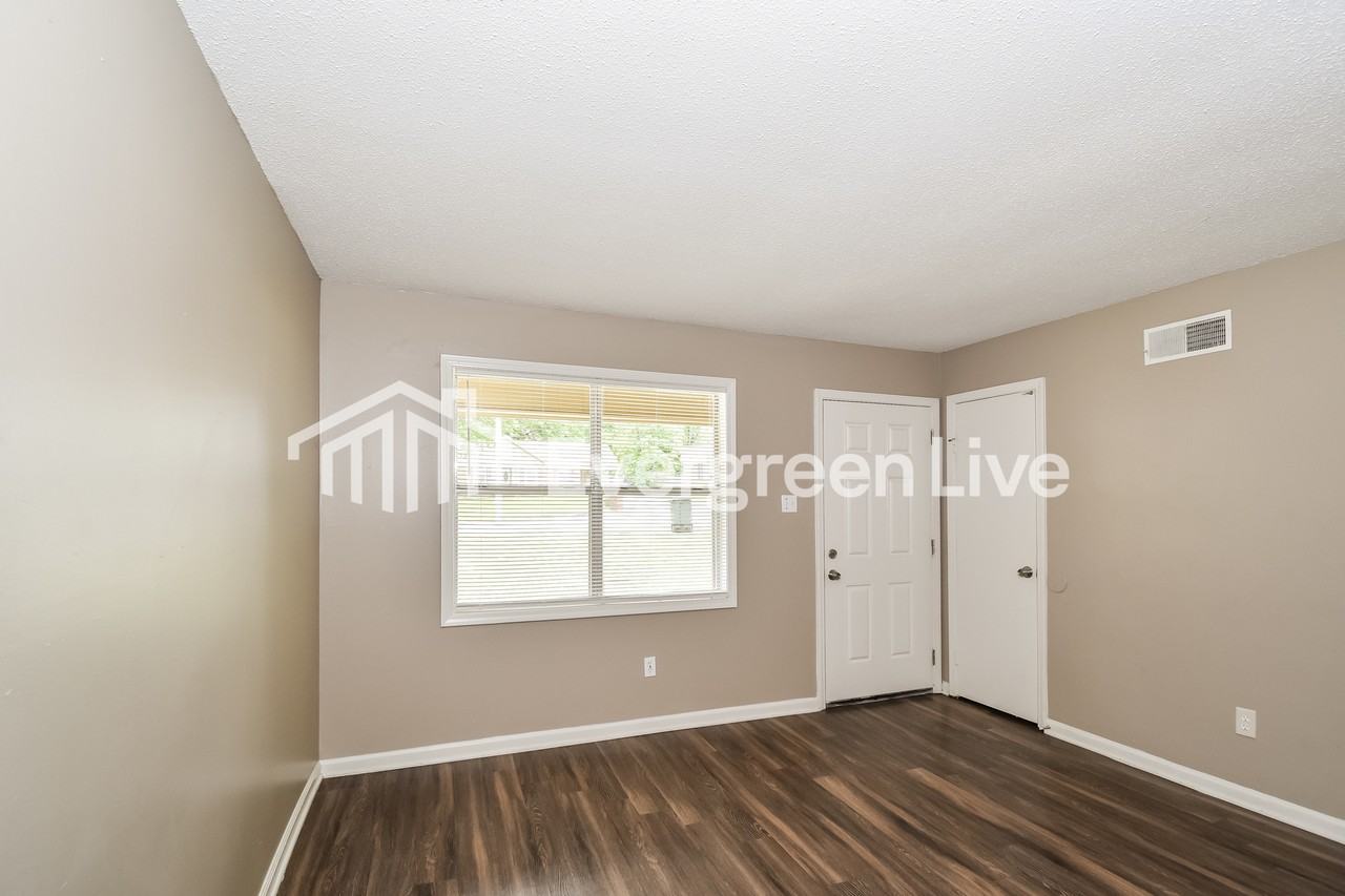3133 Golden Oaks Cv - Photo 3 of 15