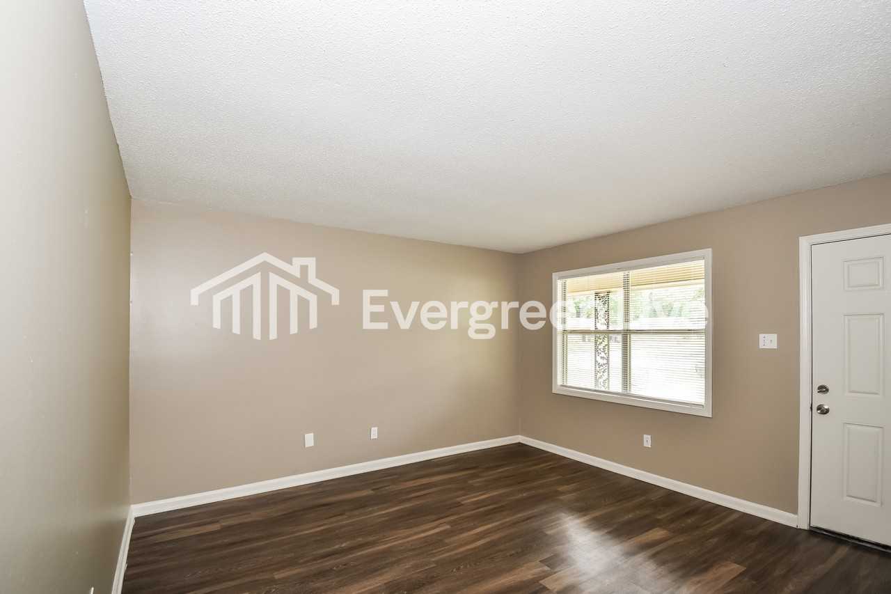 3133 Golden Oaks Cv - Photo 5 of 15