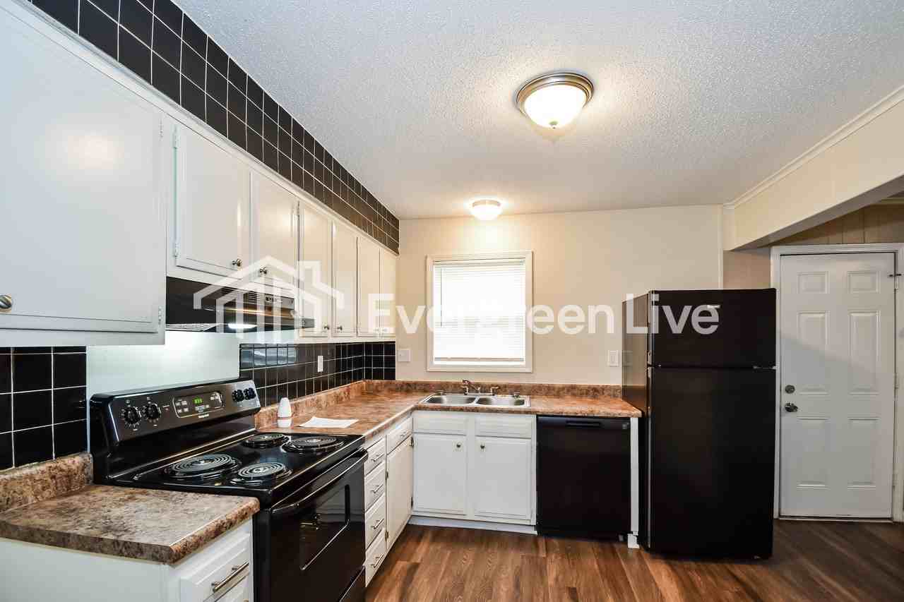 3133 Golden Oaks Cv - Photo 6 of 15