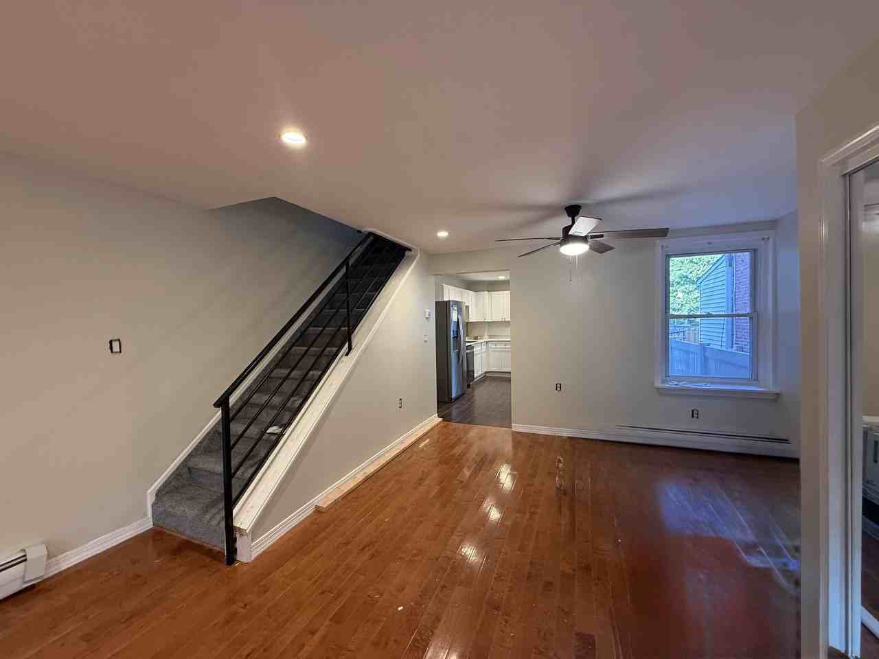 223 Cleveland St - Photo 3 of 9