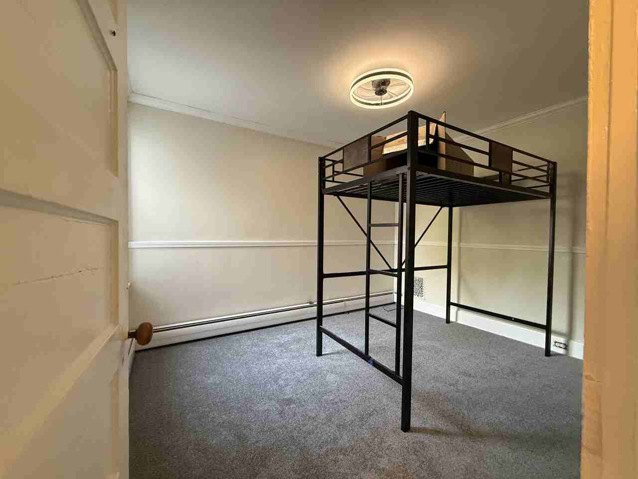 223 Cleveland St - Photo 5 of 9