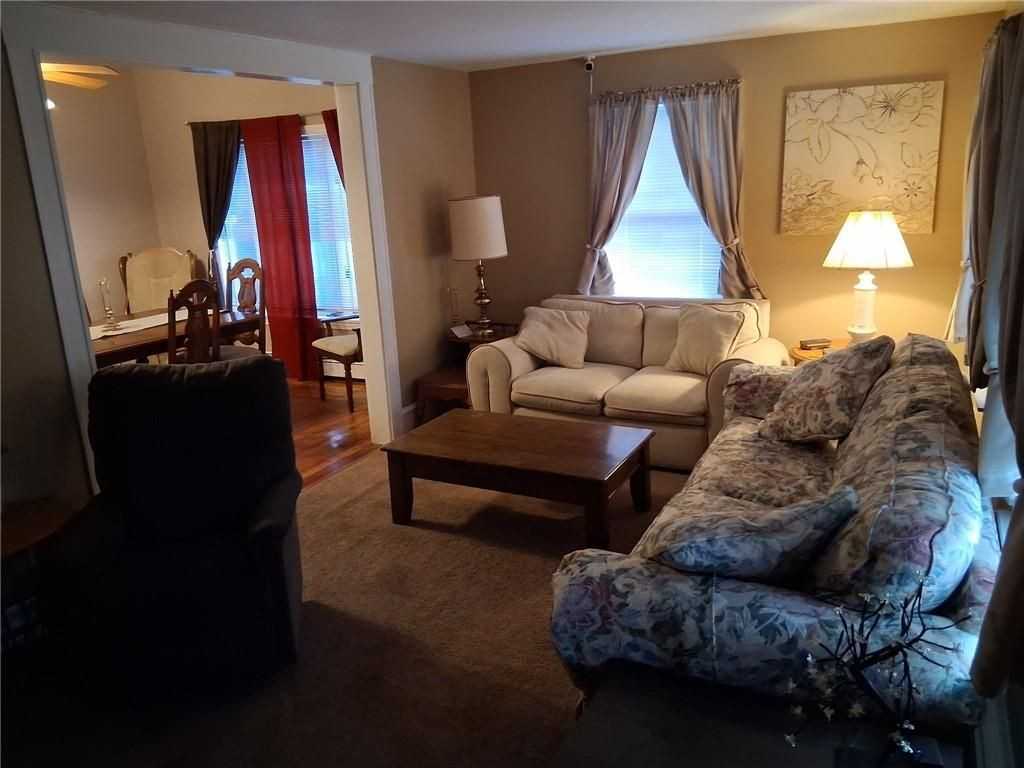 170 Bernice Ave - Photo 3 of 10