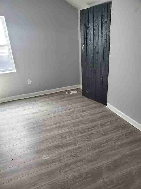 325 Rutherford Ave ##2 - Photo 3 of 7