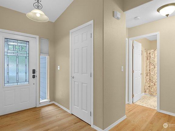 160 Balboa Loop - Photo 7 of 24