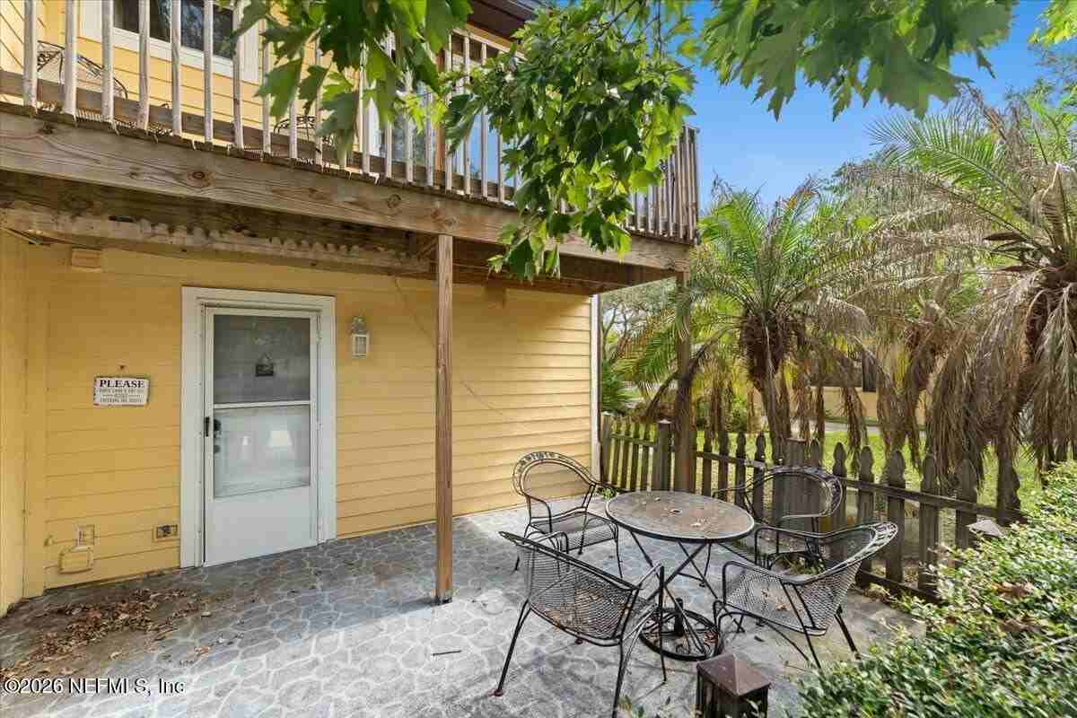 105 Rio Del Mar St ##A - Photo 5 of 21