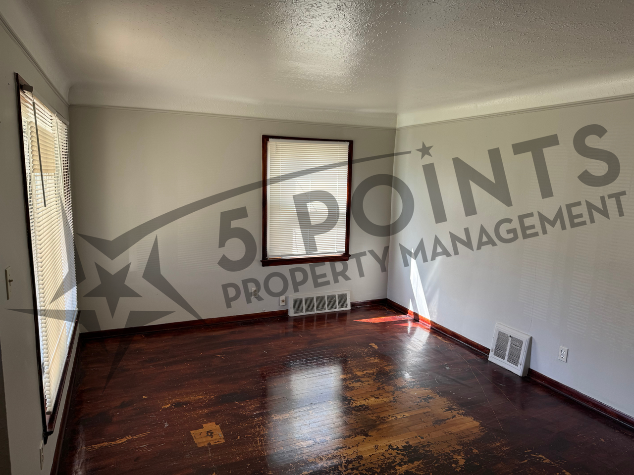 13509 Eastwood Blvd - Photo 6 of 20