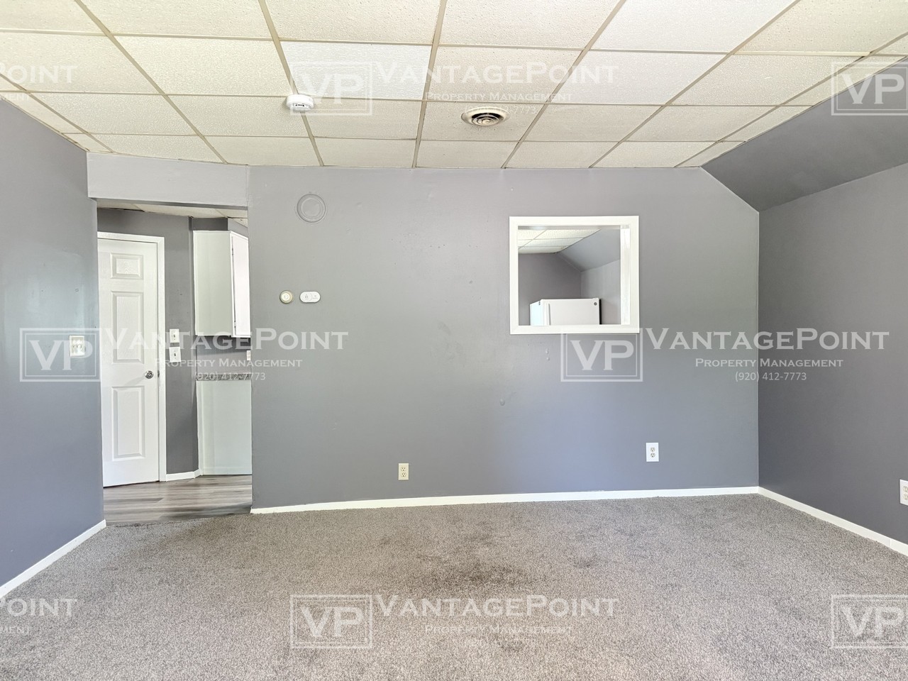 1102 Division St #B - Photo 3 of 16