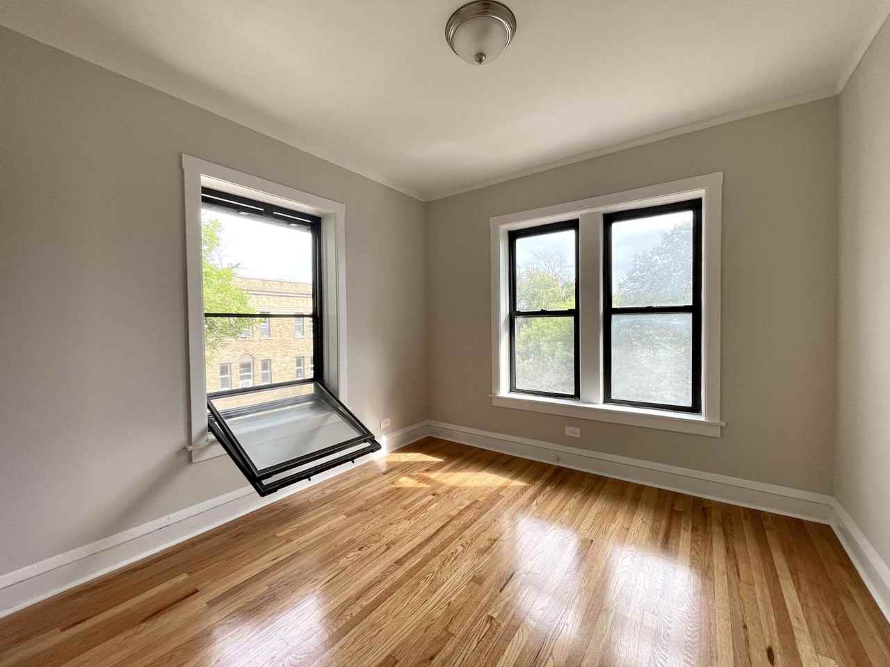 2700 N Spaulding Ave #3DD - Photo 5 of 9