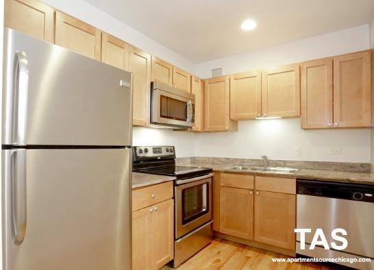 4607 N Sheridan Rd #1112 - Photo 2 of 14