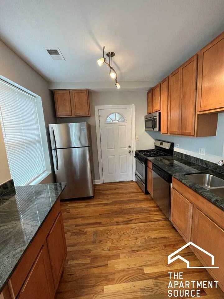 4608 N Monticello Ave #2W - Photo 3 of 12
