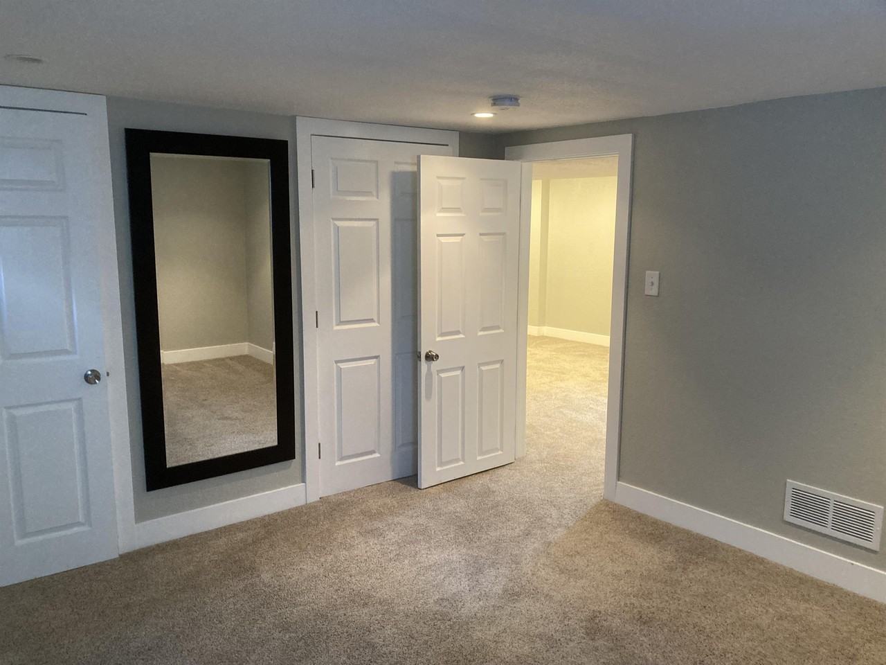 892 S Vallejo St - Photo 5 of 29