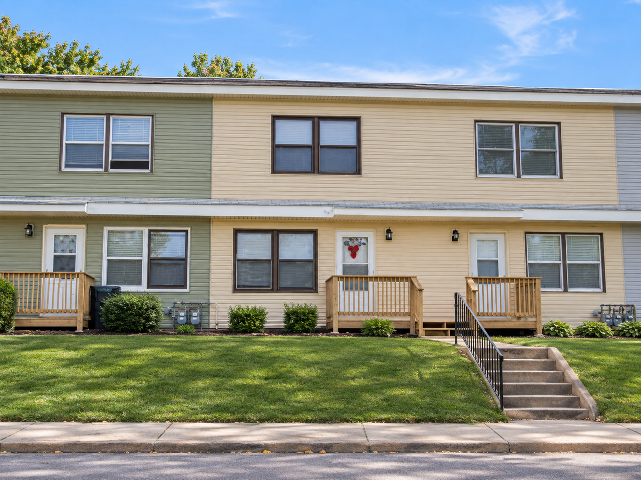 1233 W Mullan Ave #1233 - Photo 7 of 8
