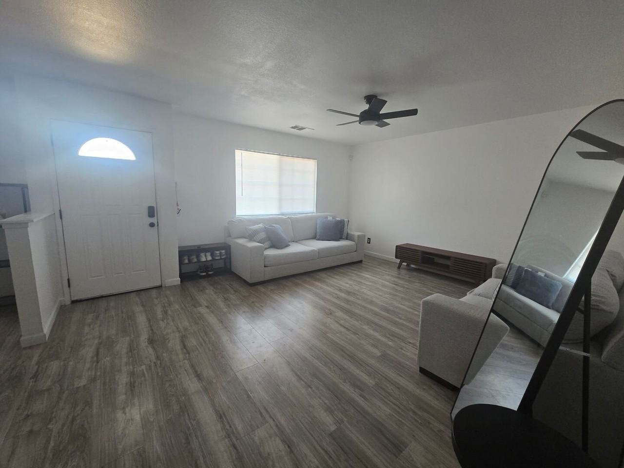 1875 Idlewood Cir - Photo 5 of 14