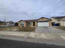 featured image of 664 W Cinnamon Ave