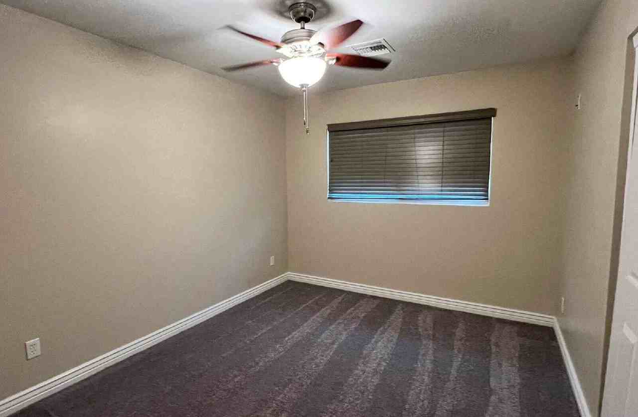 1643 N 87th Pl - Photo 7 of 15
