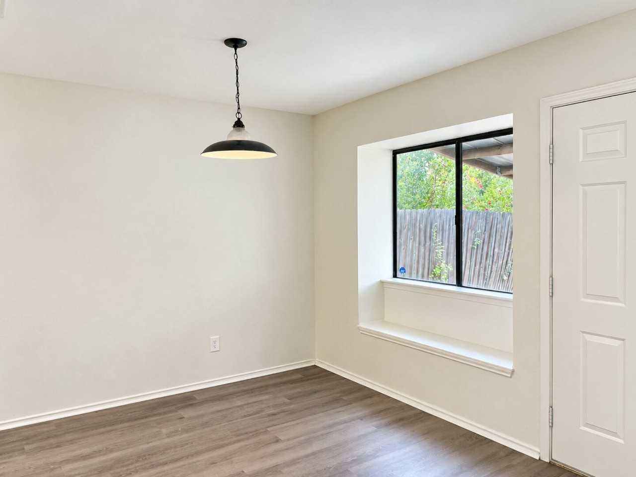 5530 Sunup Dr - Photo 5 of 14