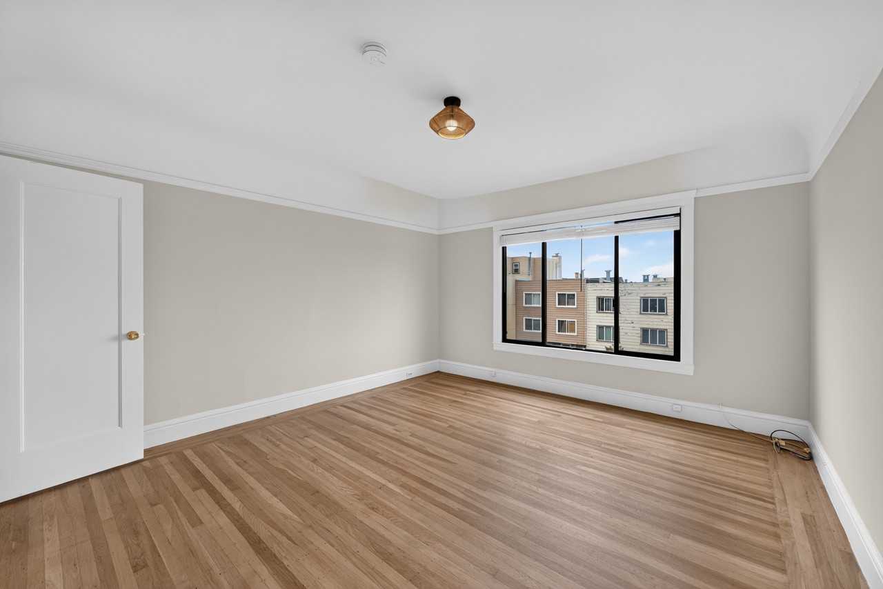 1435 18th Ave - Photo 2 of 20