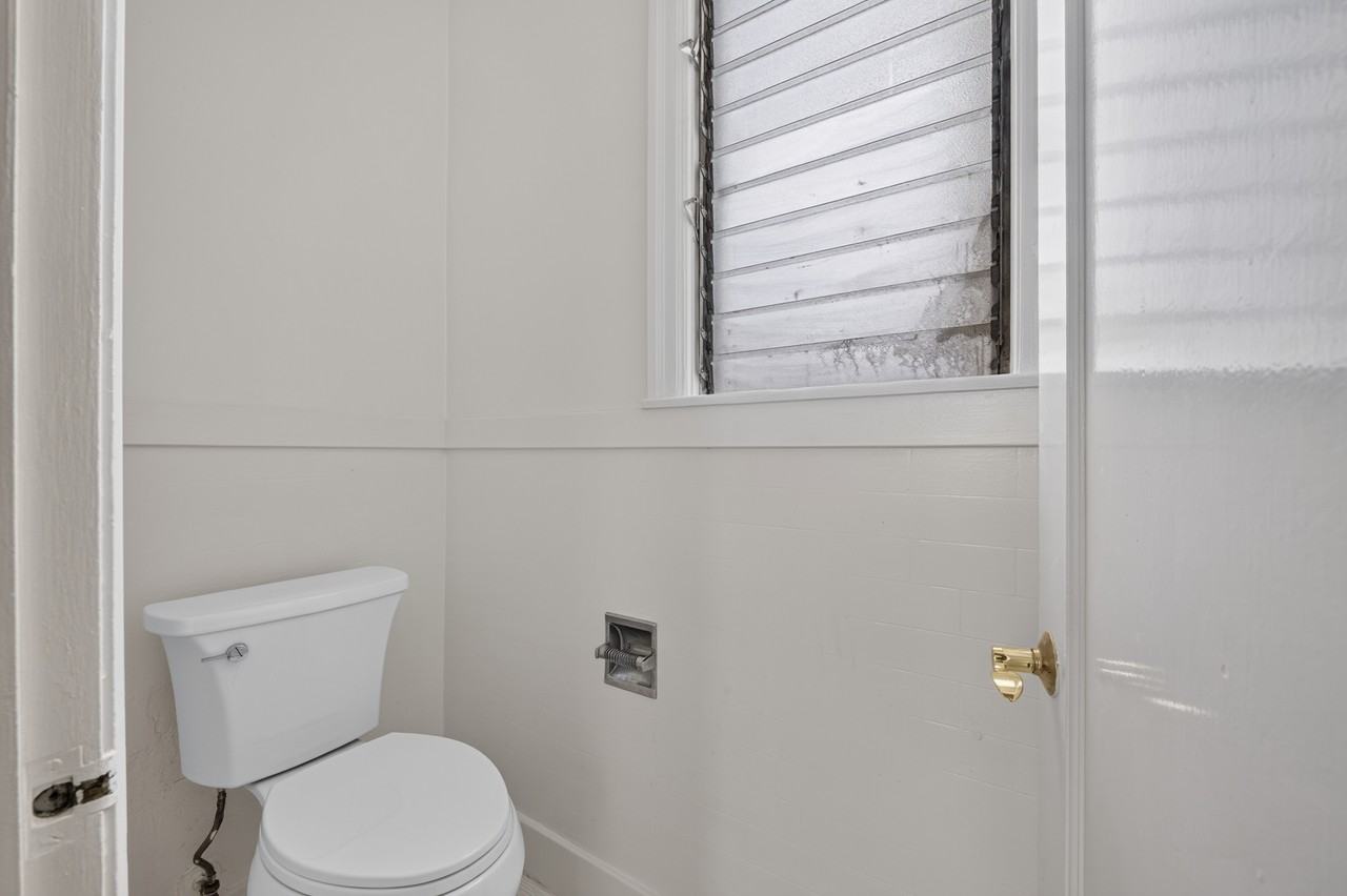 1435 18th Ave - Photo 3 of 20