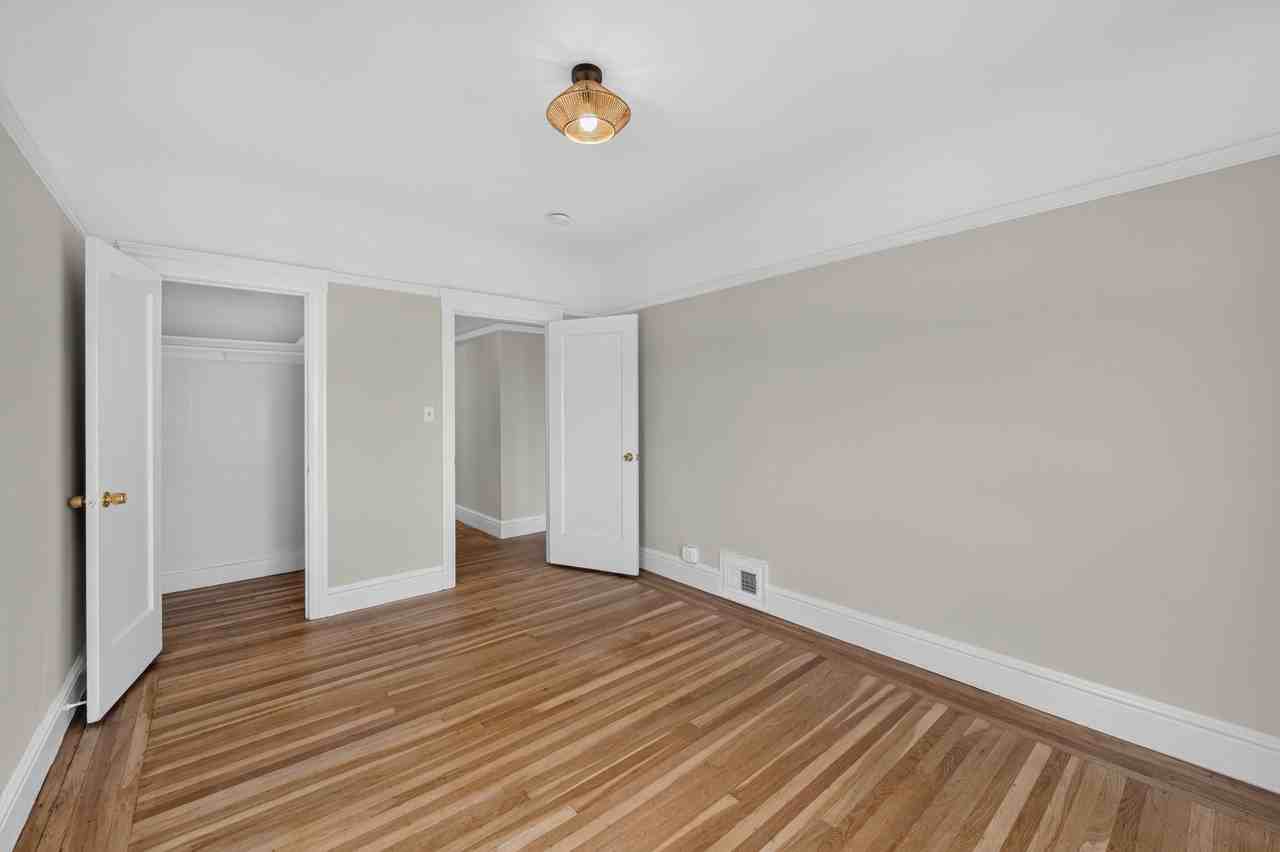 1435 18th Ave - Photo 3 of 20