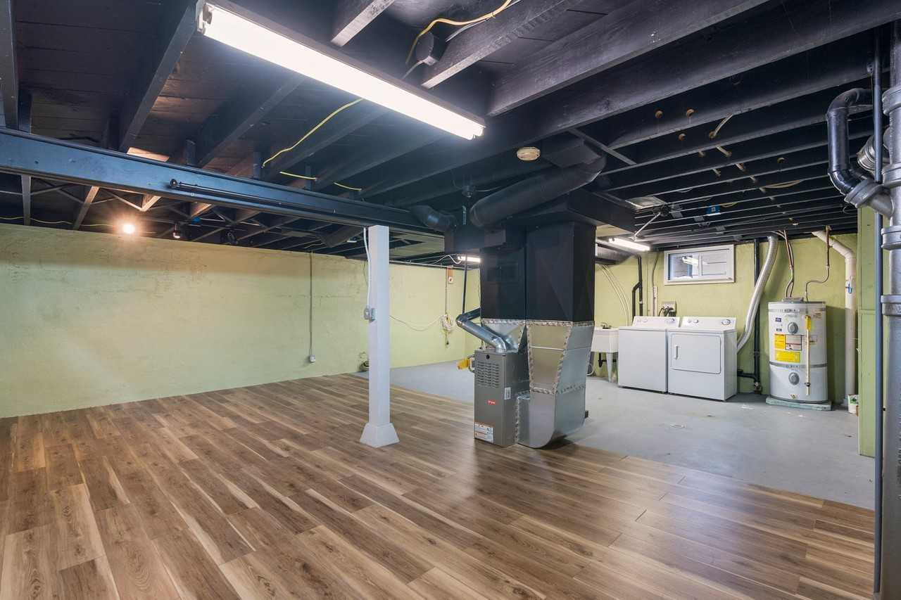 9026 N Polk Ave - Photo 7 of 20