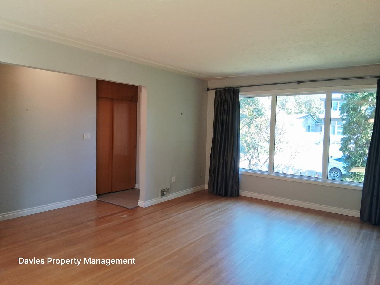 9616 146 St Nw - Photo 5 of 18
