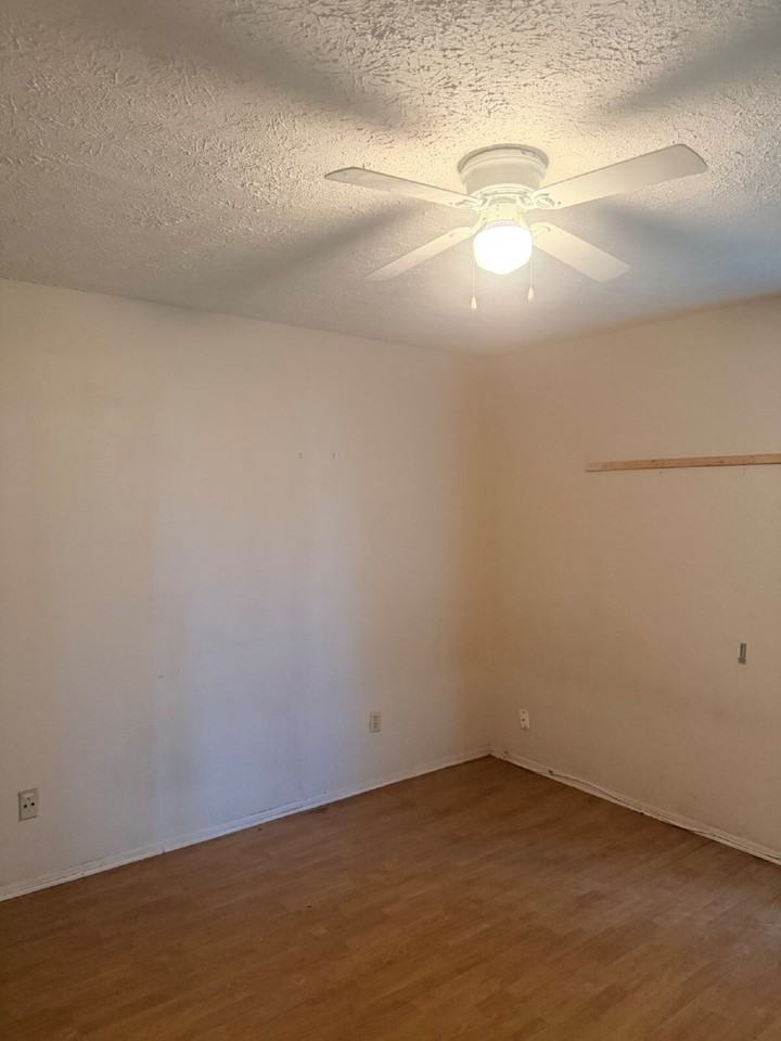4132 Weldon Ave - Photo 6 of 8