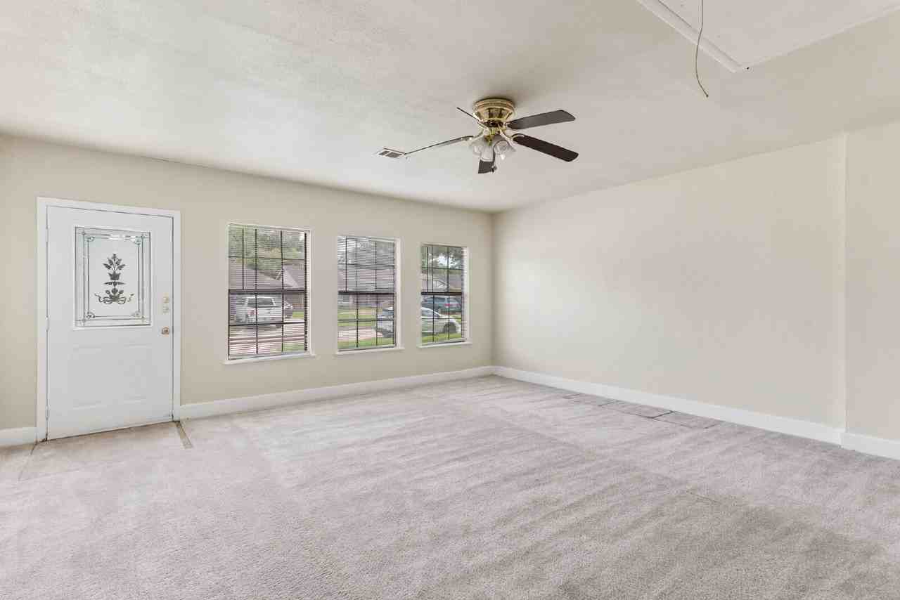 2602 Orion Dr - Photo 4 of 15