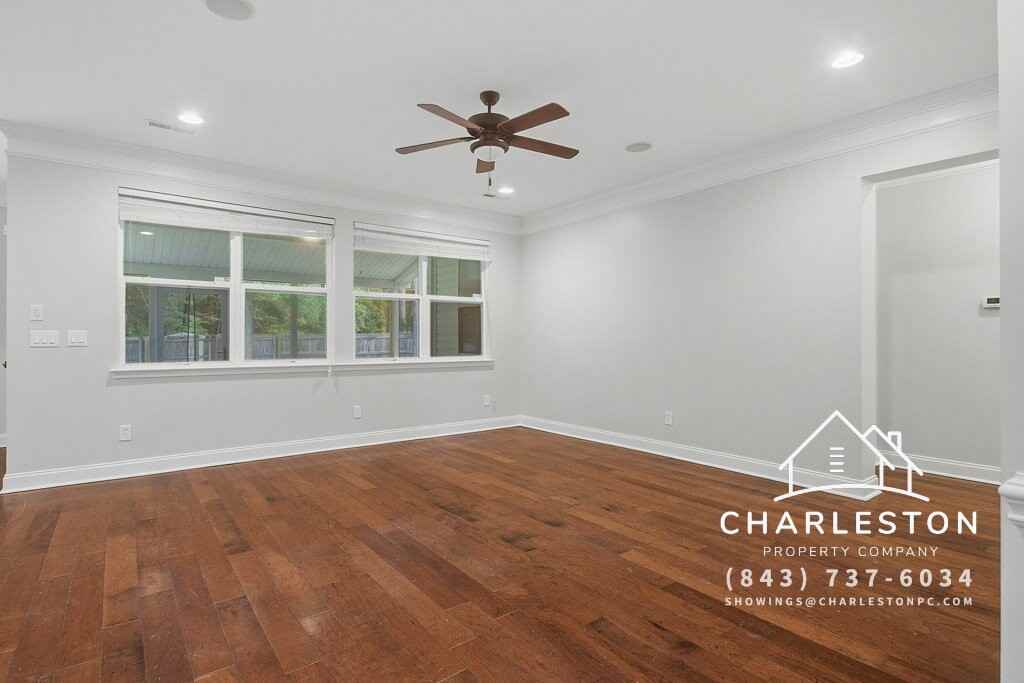 654 Grassy Hill Rd - Photo 4 of 31