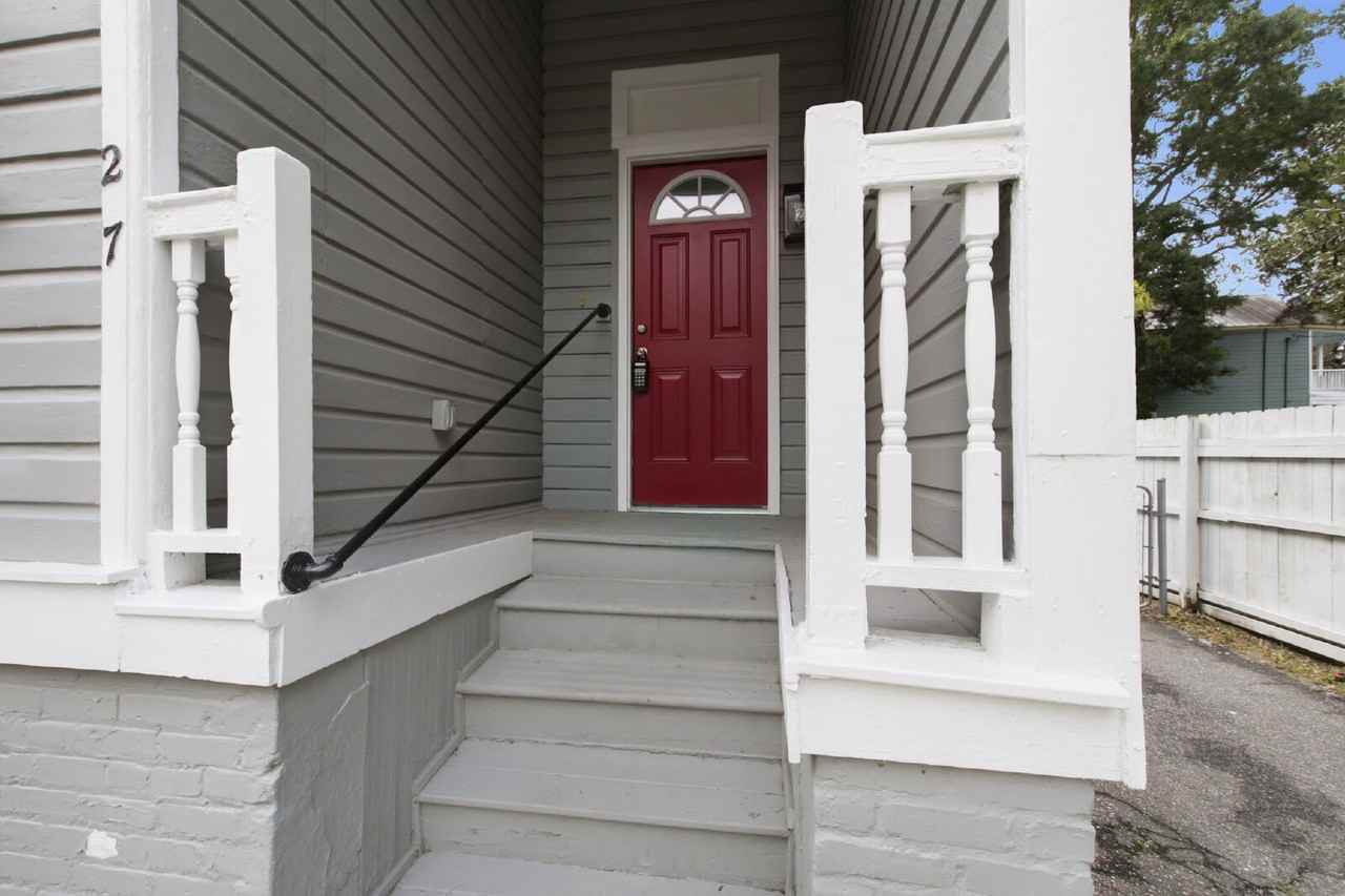 27 Maverick St - Photo 2 of 31