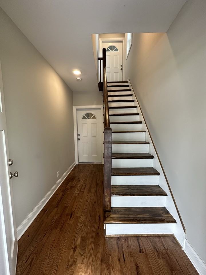 1111 Spring St #A - Photo 3 of 18