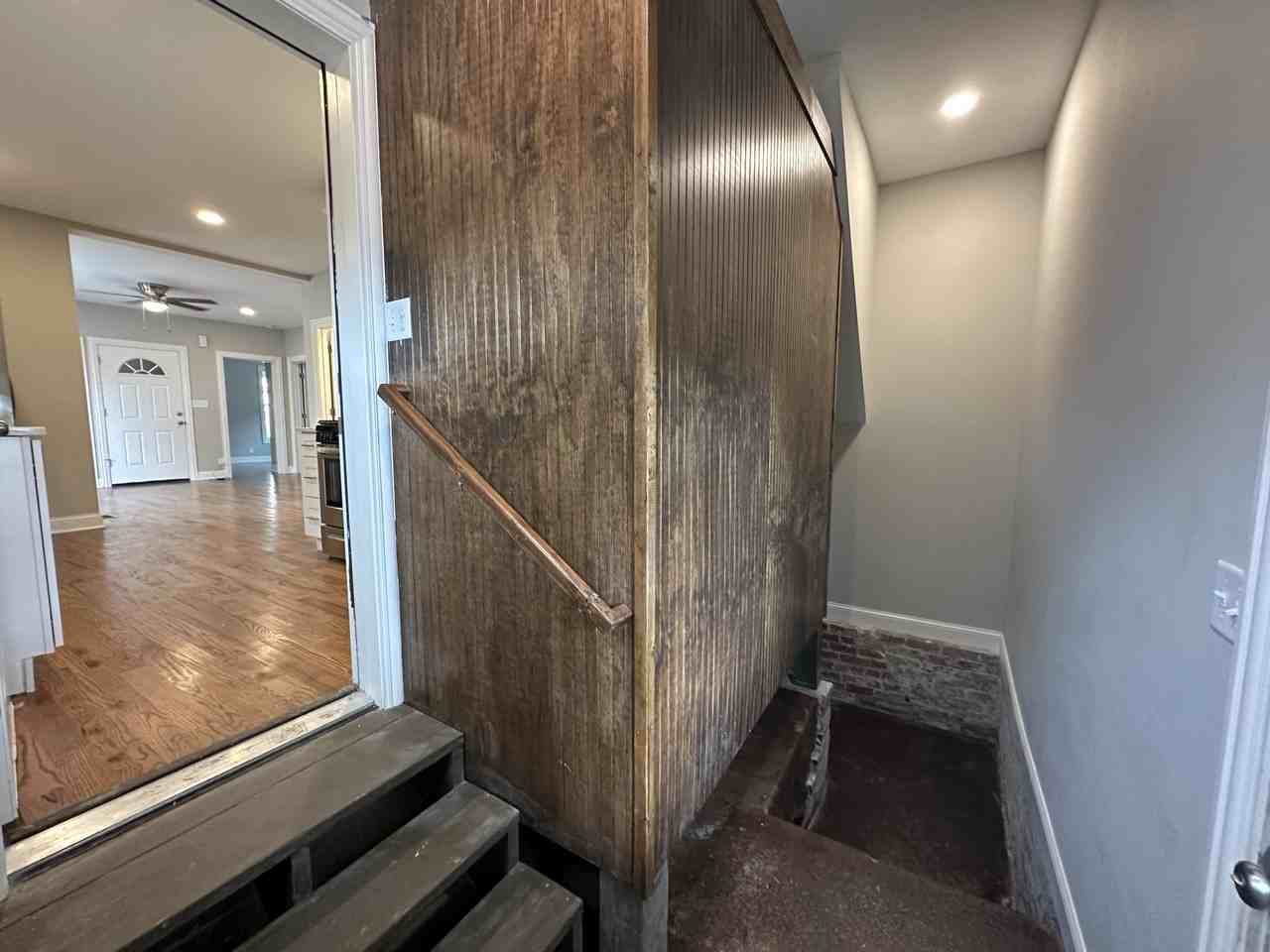 1111 Spring St #A - Photo 4 of 18