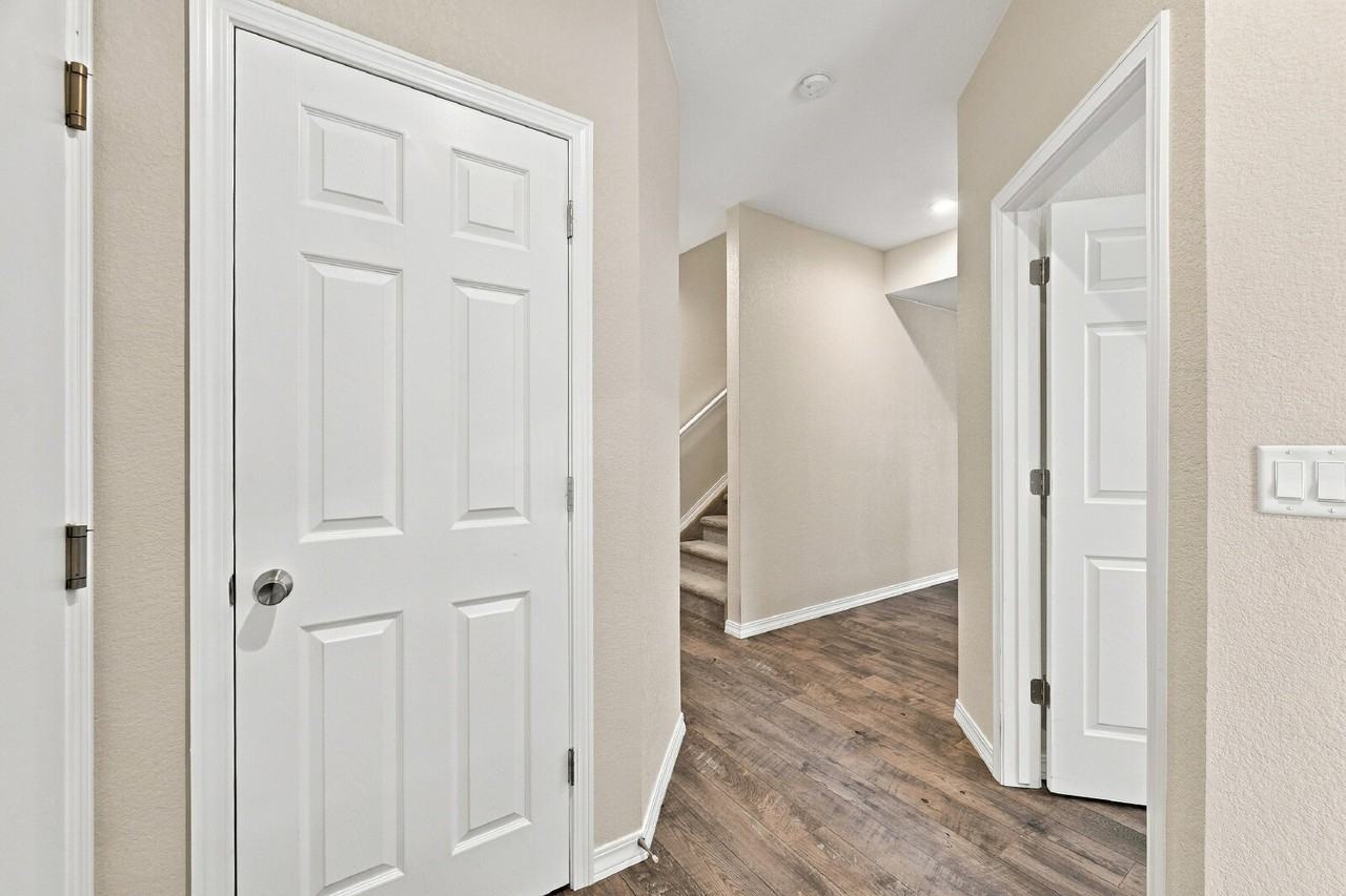 4196 Orchid St - Photo 7 of 40