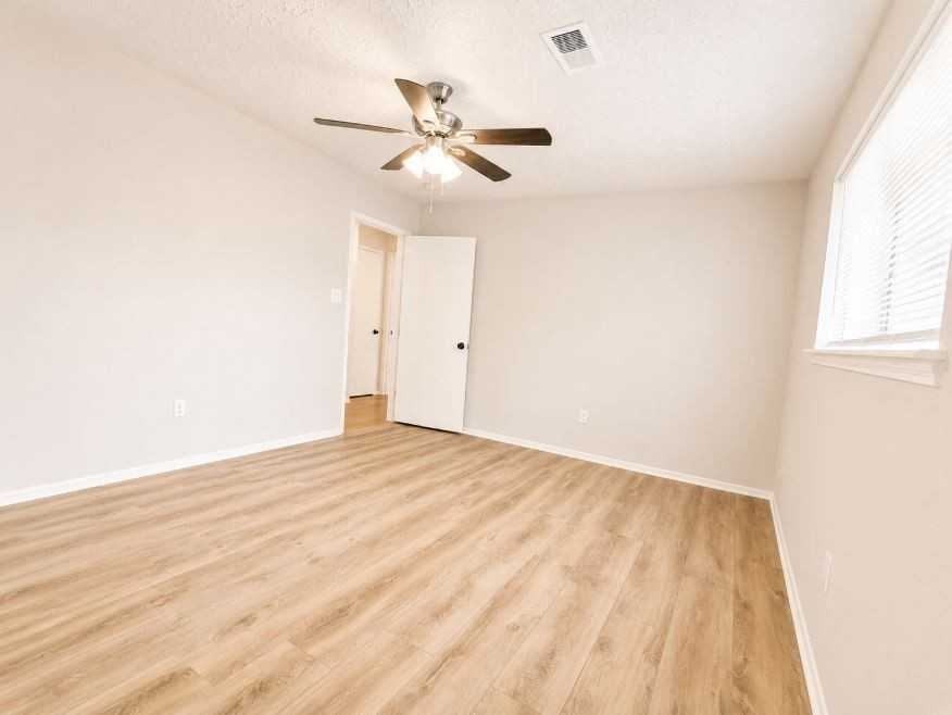 12035 Barrett Brae Dr - Photo 6 of 27