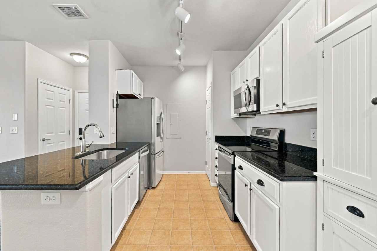 19303 E College Dr #201 - Photo 4 of 30