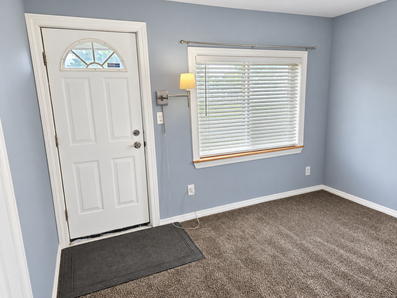 27819 Lasslett St - Photo 2 of 15