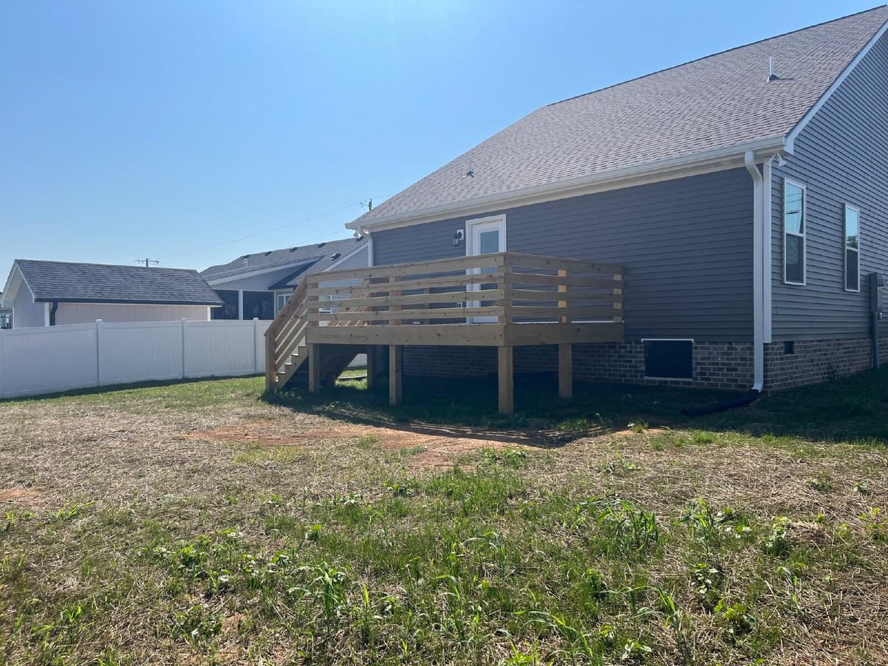 109 Thacker Dr - Photo 2 of 30