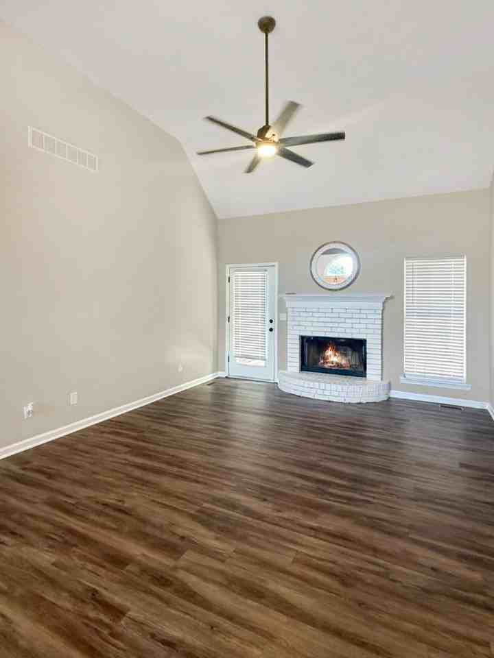 3834 Covered Bridge Pl - Photo 5 of 18