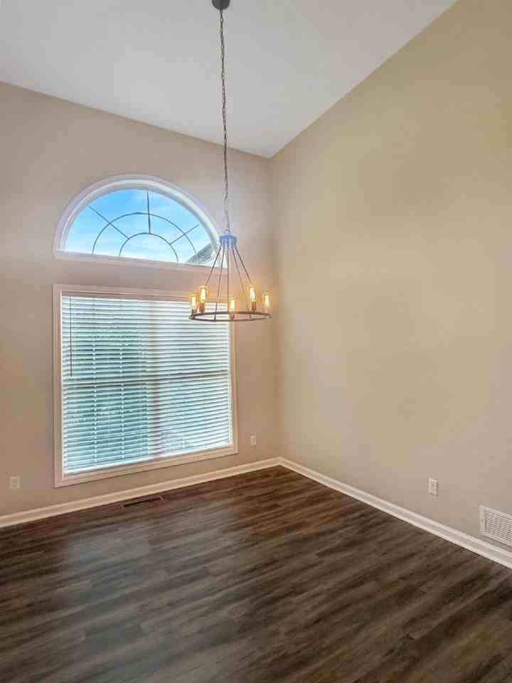 3834 Covered Bridge Pl - Photo 6 of 18