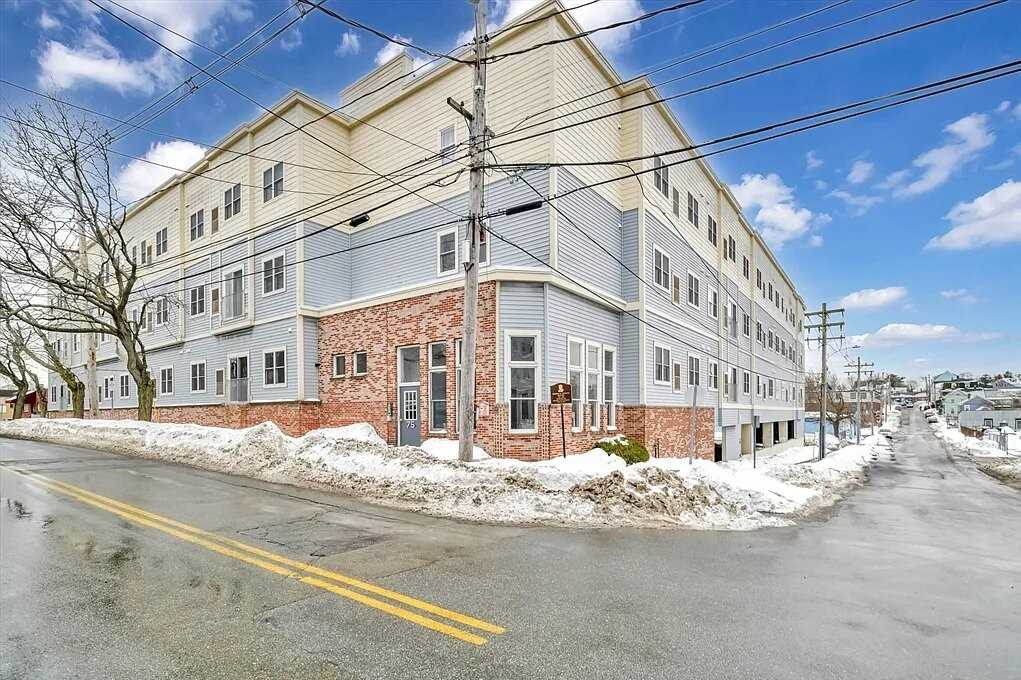 75 Walnut St - Photo 3 of 8