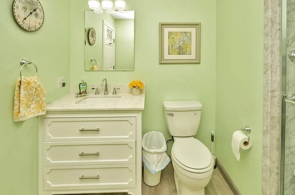 75 Walnut St - Photo 6 of 8