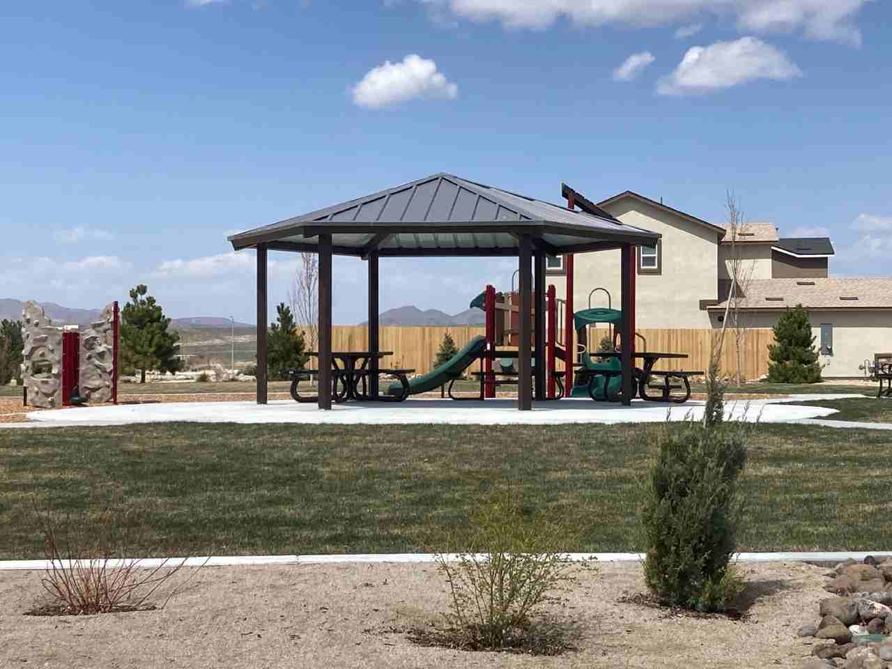 8967 Quail Falls Dr - Photo 2 of 10