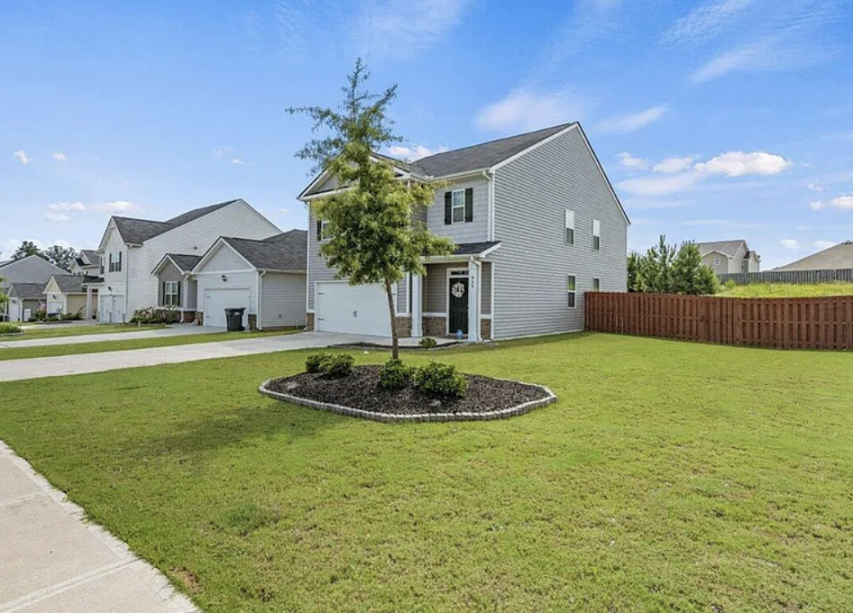 925 Hay Meadow Dr - Photo 2 of 32